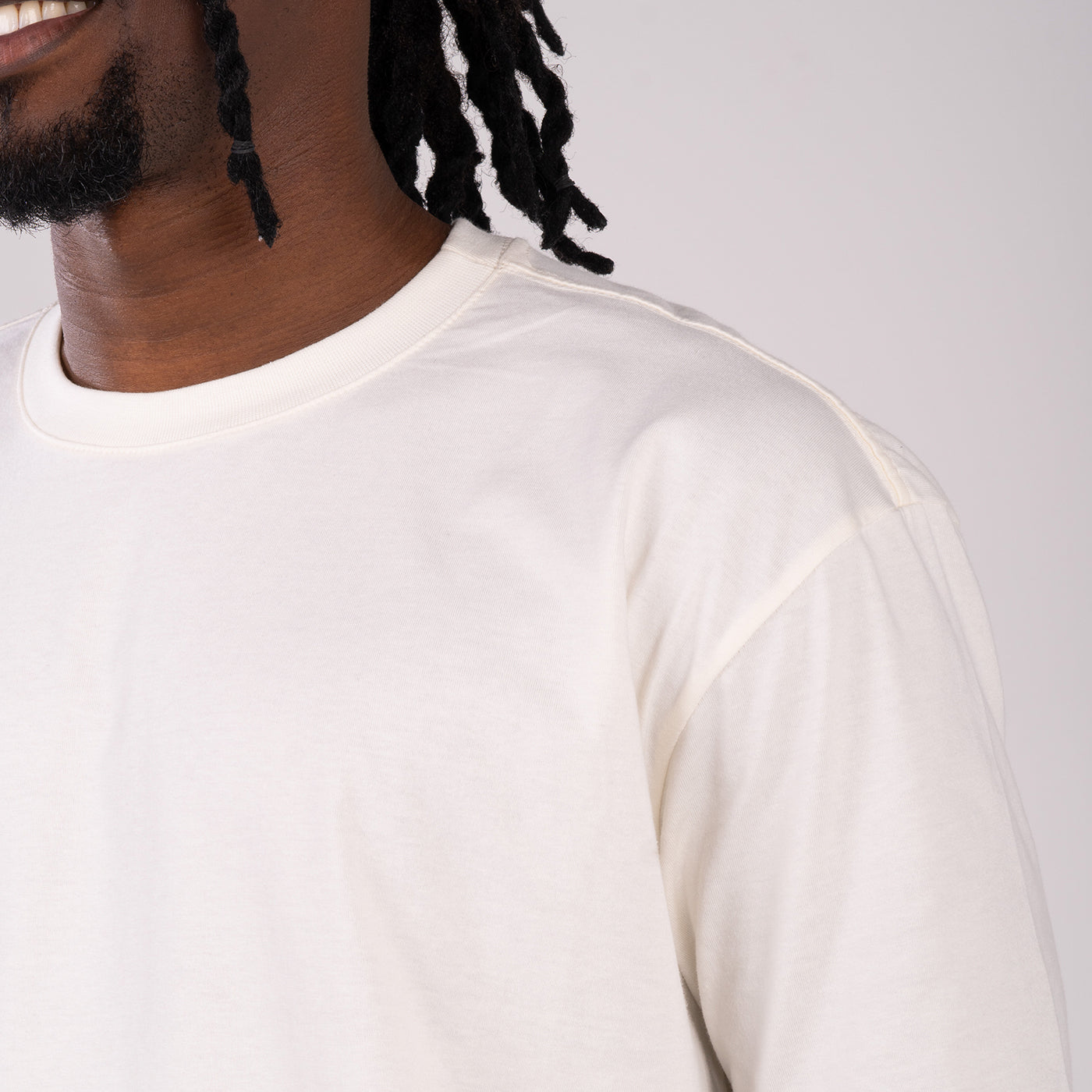 Camiseta Regular Tropical Off White