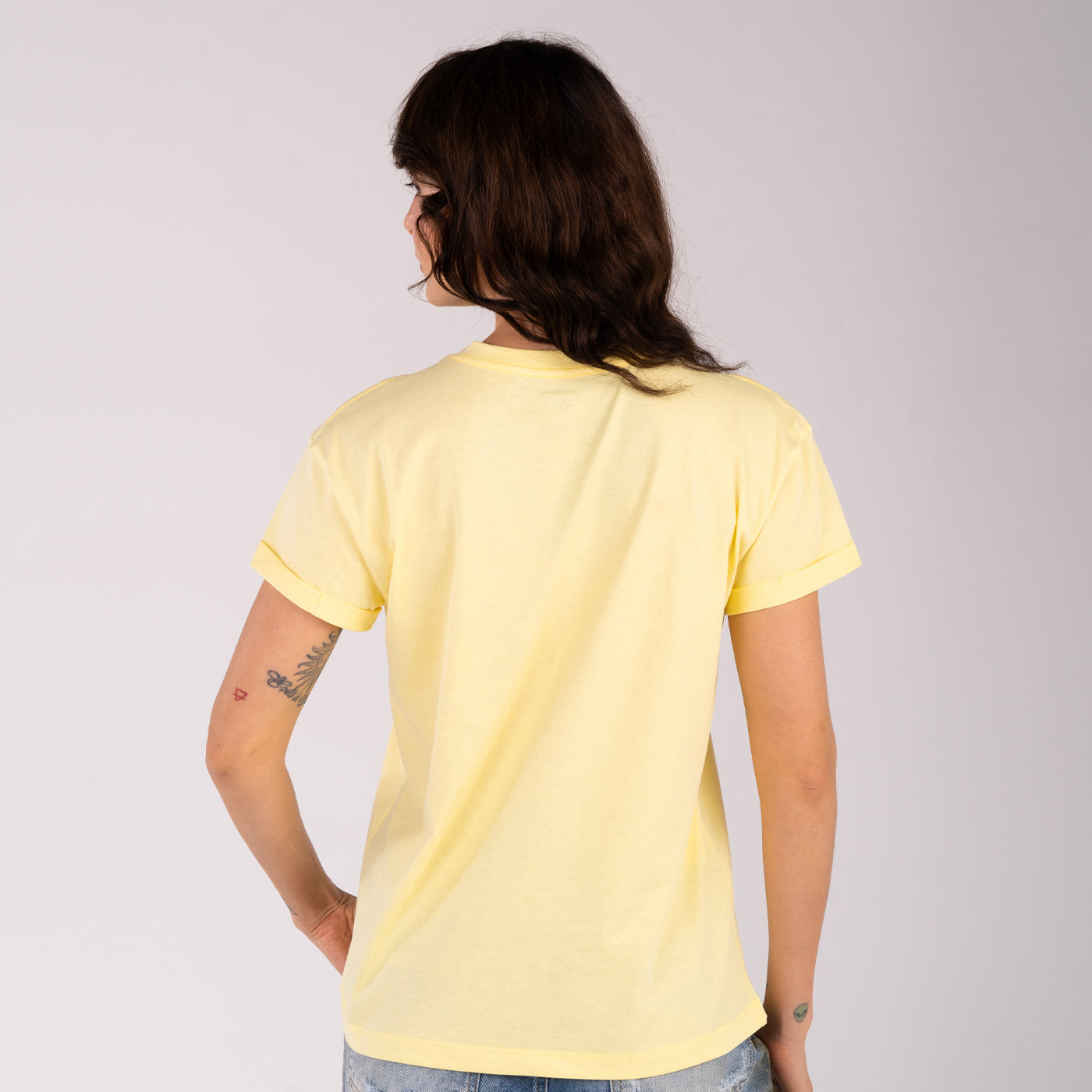 Camiseta Clásica Primavera Crema